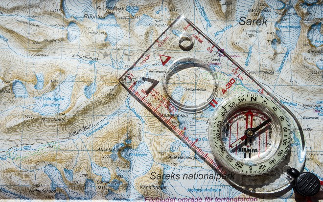 Navigating Concurrency: Optimistic vs. Pessimistic Control in Software Development