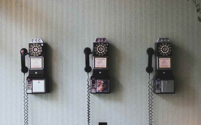 Developing Data-Driven AI Apps: Making Calls to AI Services Directly from the Database